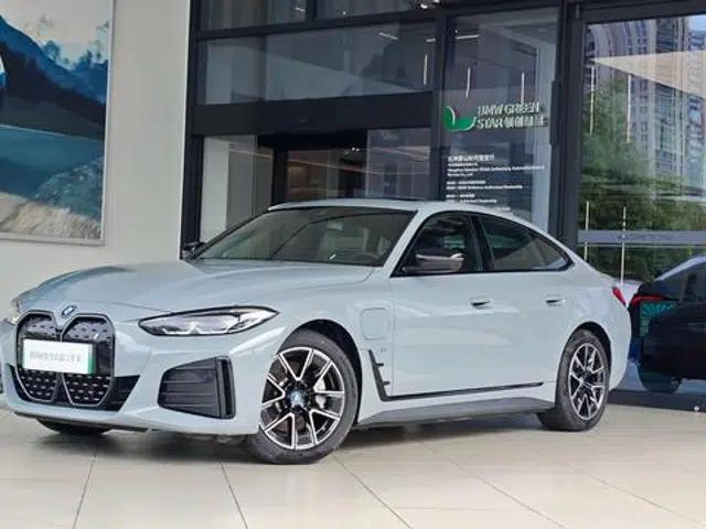 BMW i4 2023 eDrive40