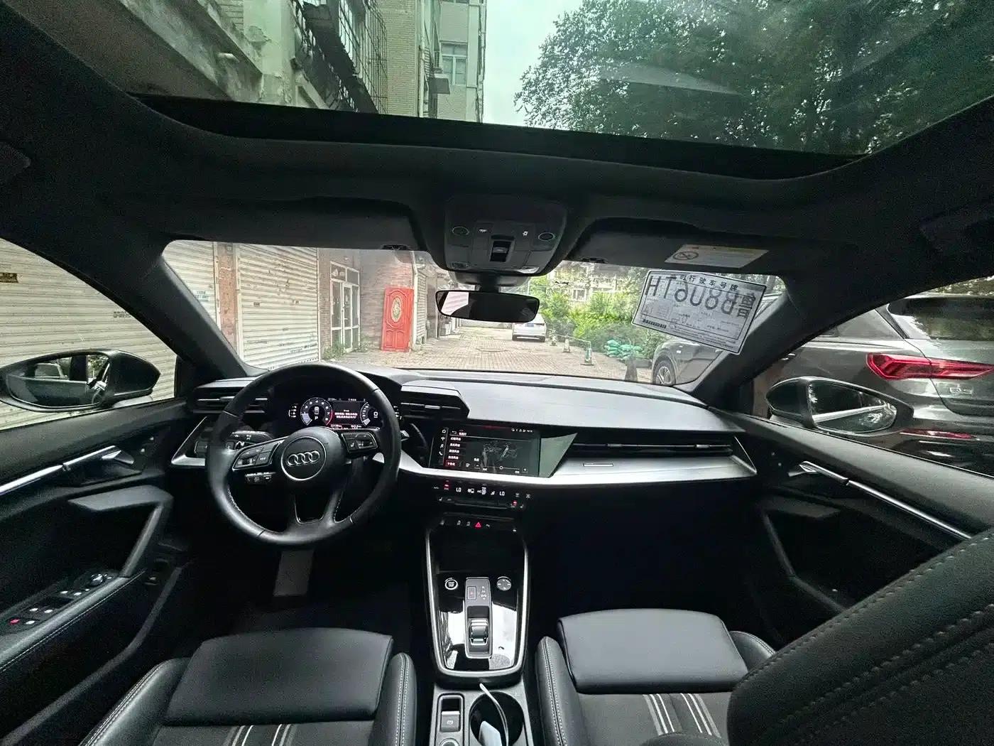 Audi A3 2023 Sportback 35 TFSI Fashion Sport — миниатюра 21