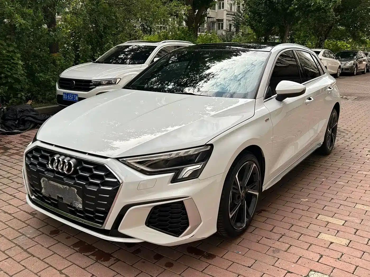 Audi A3 2023 Sportback 35 TFSI Fashion Sport — миниатюра 1