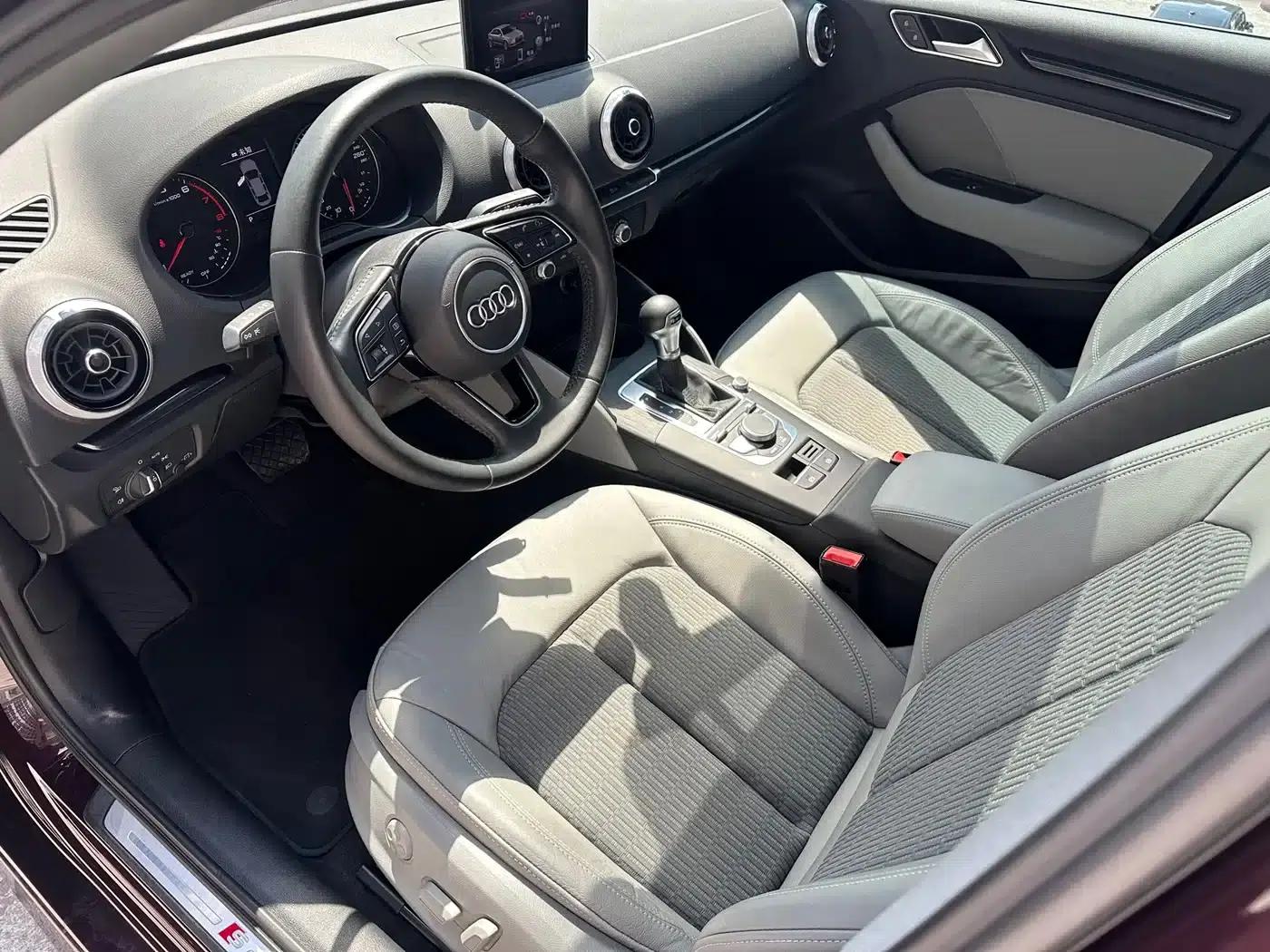 Audi A3 2018 30th Anniversary Edition Limousine 35 TFSI Fashion Model — миниатюра 11