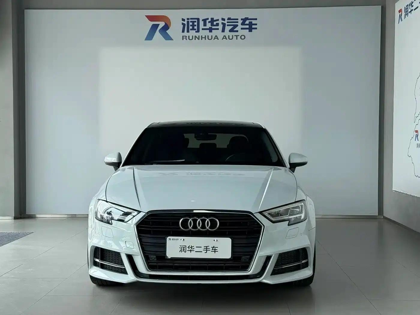 Audi A3 2018 30th Anniversary Edition Limousine 35 TFSI Sport — миниатюра 2
