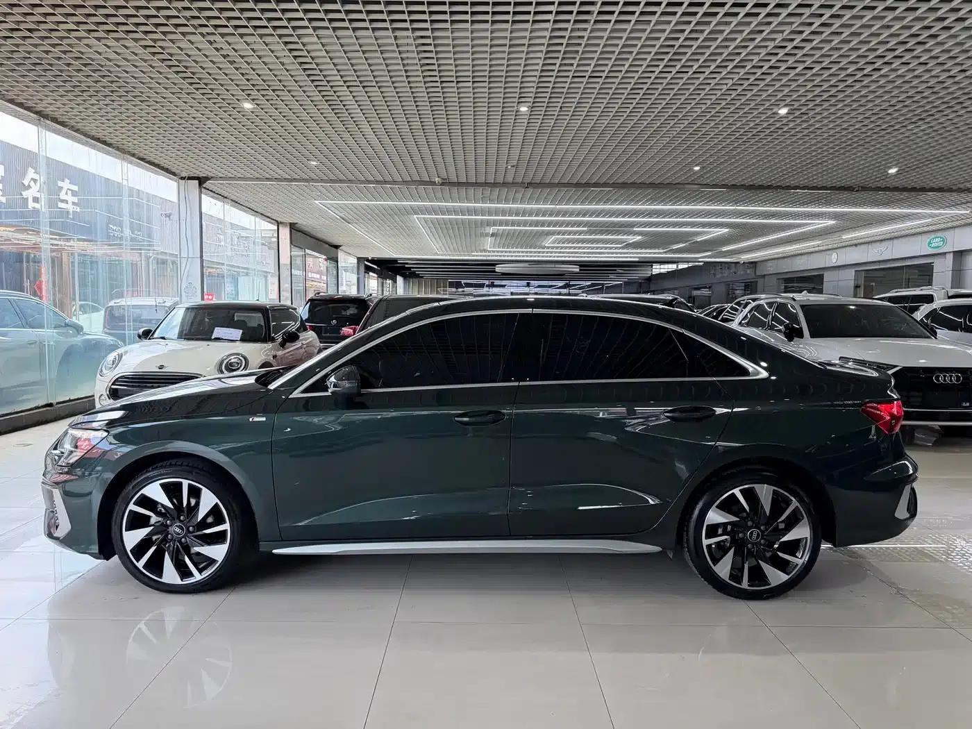 Audi A3 2023 Facelift A3L Limousine 35 TFSI Sporty Edition — миниатюра 6