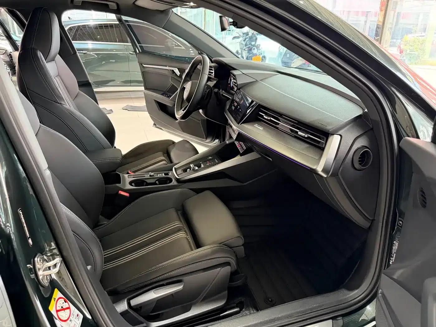 Audi A3 2023 Facelift A3L Limousine 35 TFSI Sporty Edition — миниатюра 9