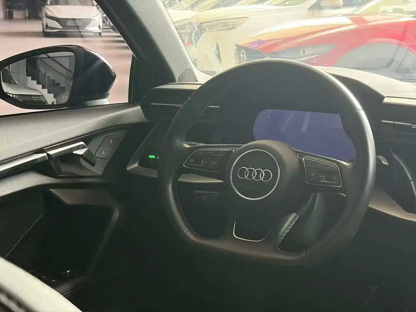 Audi A3 2023 Facelift A3L Limousine 35 TFSI Sporty Edition — миниатюра 14