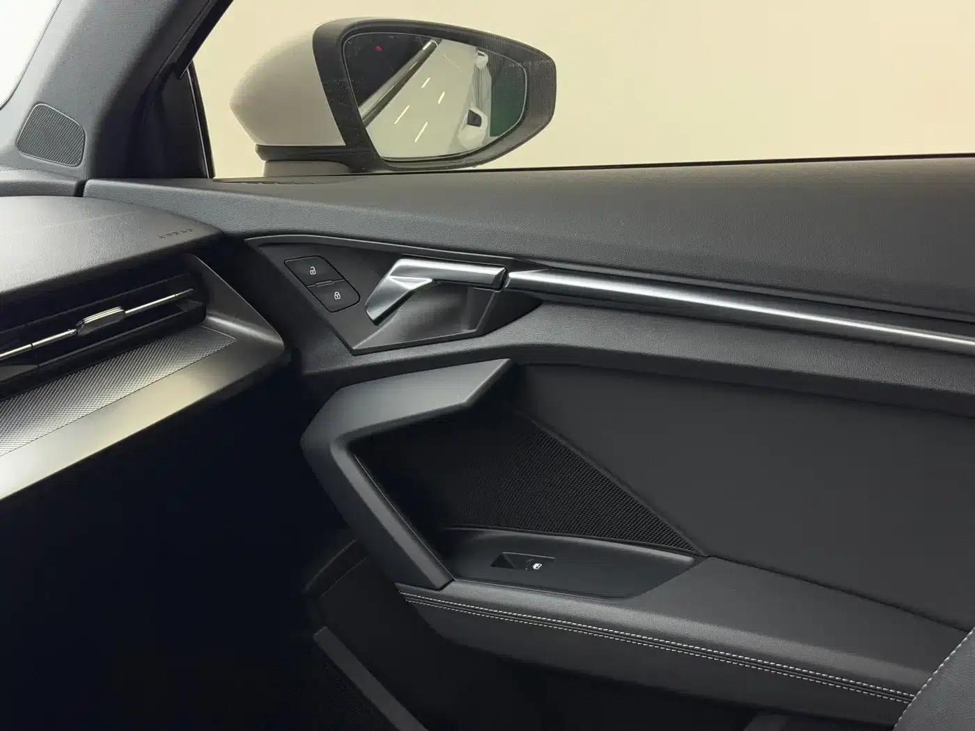 Audi A3 2022 Sportback 35 TFSI Fashion Sport — миниатюра 10