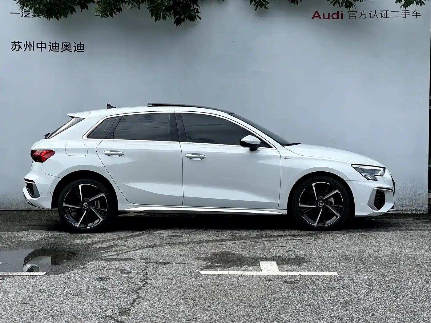 Audi A3 2022 Sportback 35 TFSI Fashion Sport — миниатюра 3