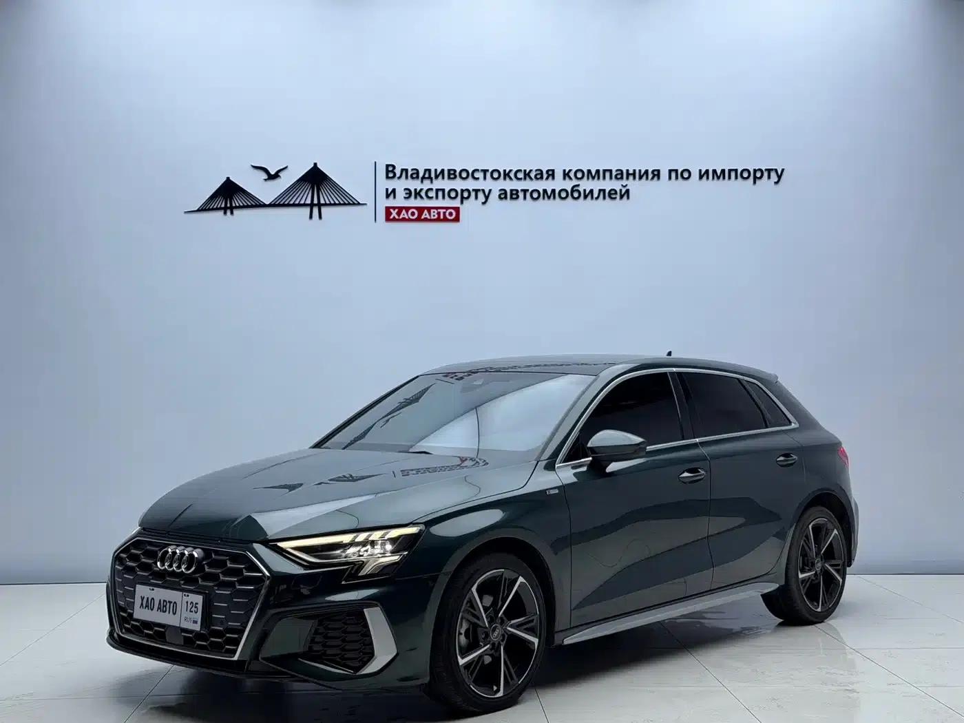 Audi A3 2023 Facelift Sportback 35 TFSI Fashion Sporty Model — миниатюра 1