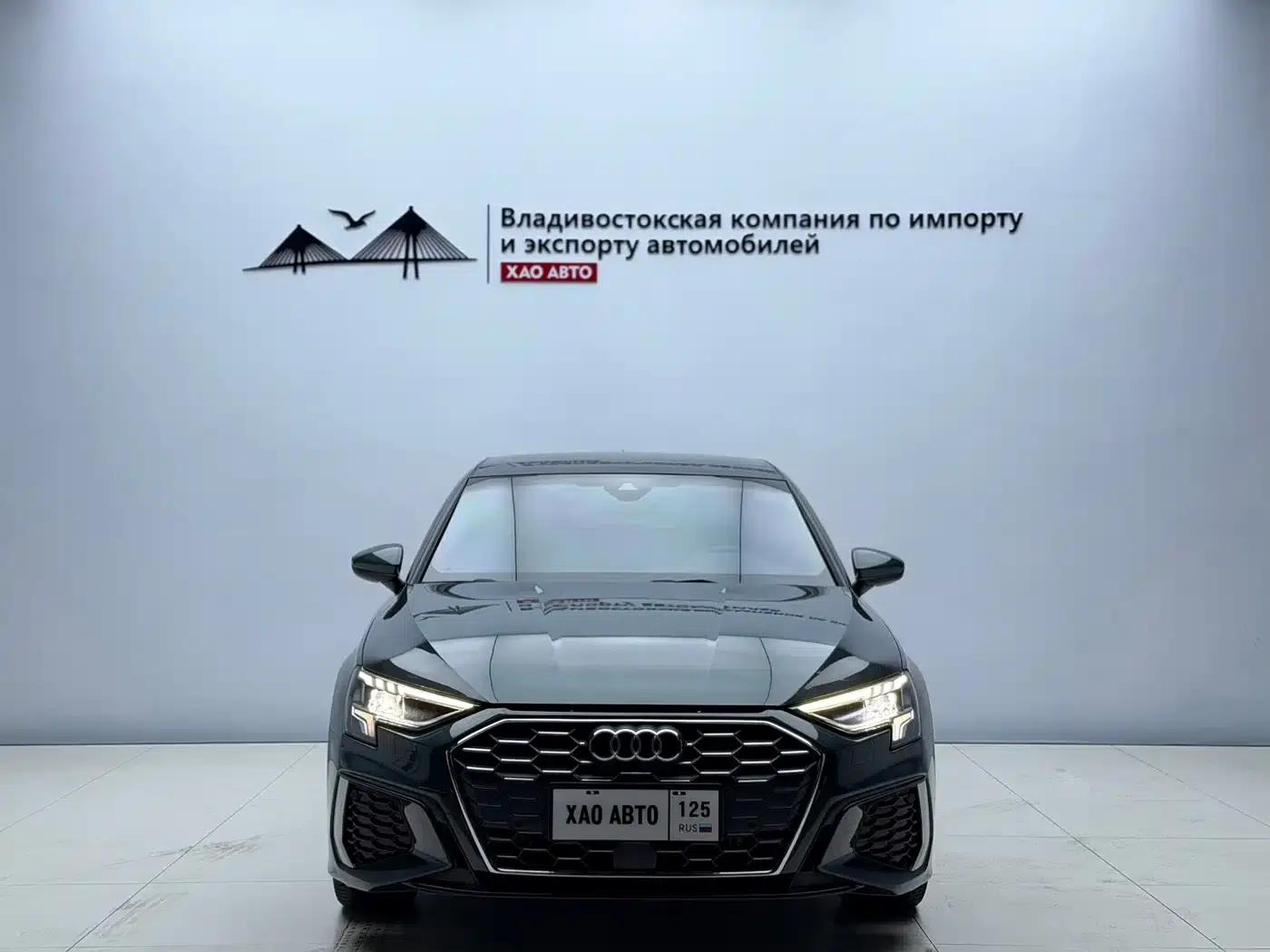 Audi A3 2023 Facelift Sportback 35 TFSI Fashion Sporty Model — миниатюра 2
