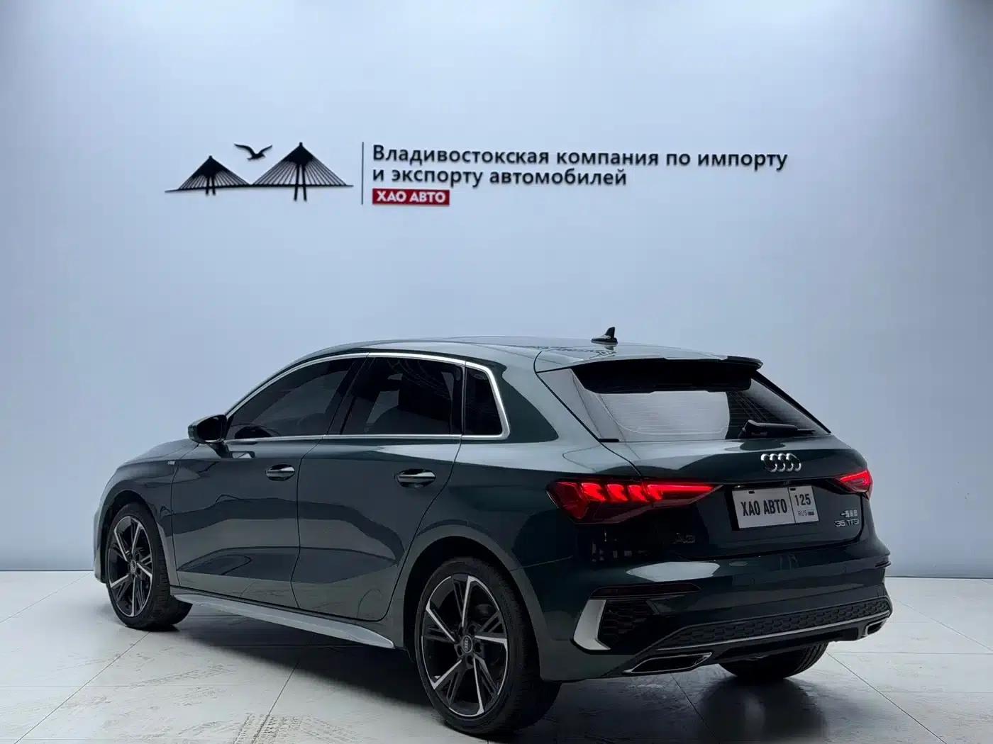 Audi A3 2023 Facelift Sportback 35 TFSI Fashion Sporty Model — миниатюра 4