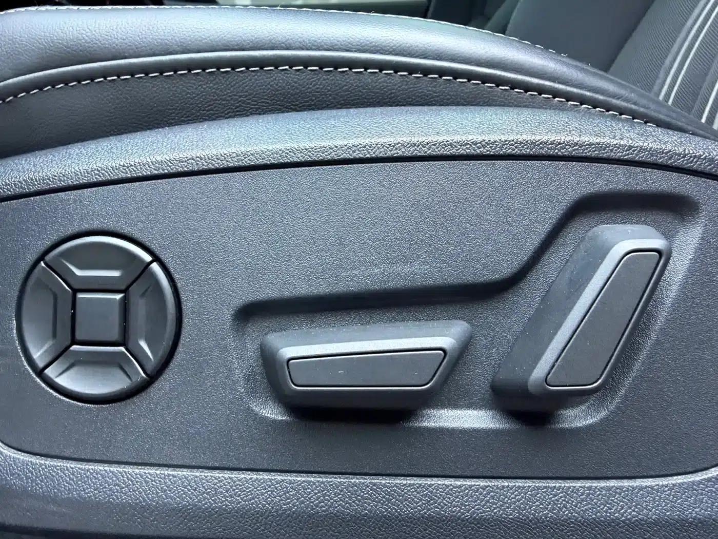 Audi A3 2023 Facelift Sportback 35 TFSI Fashion Sporty Model — миниатюра 9