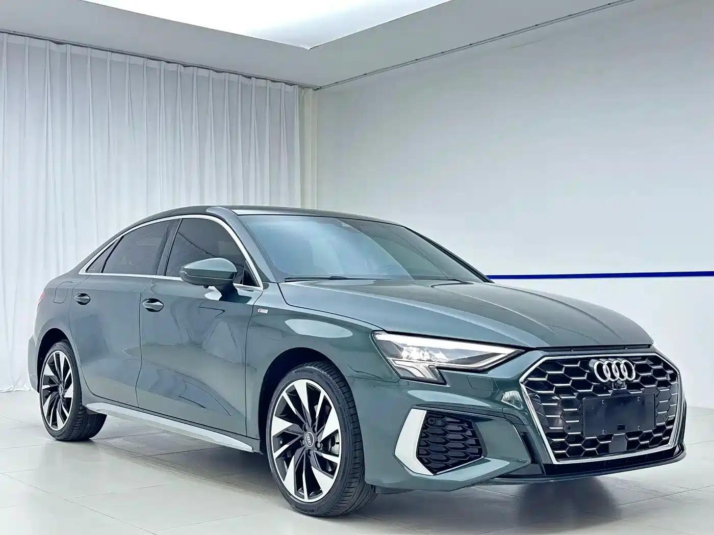Audi A3 2023 Facelift A3L Limousine 35 TFSI Sporty Edition — миниатюра 3