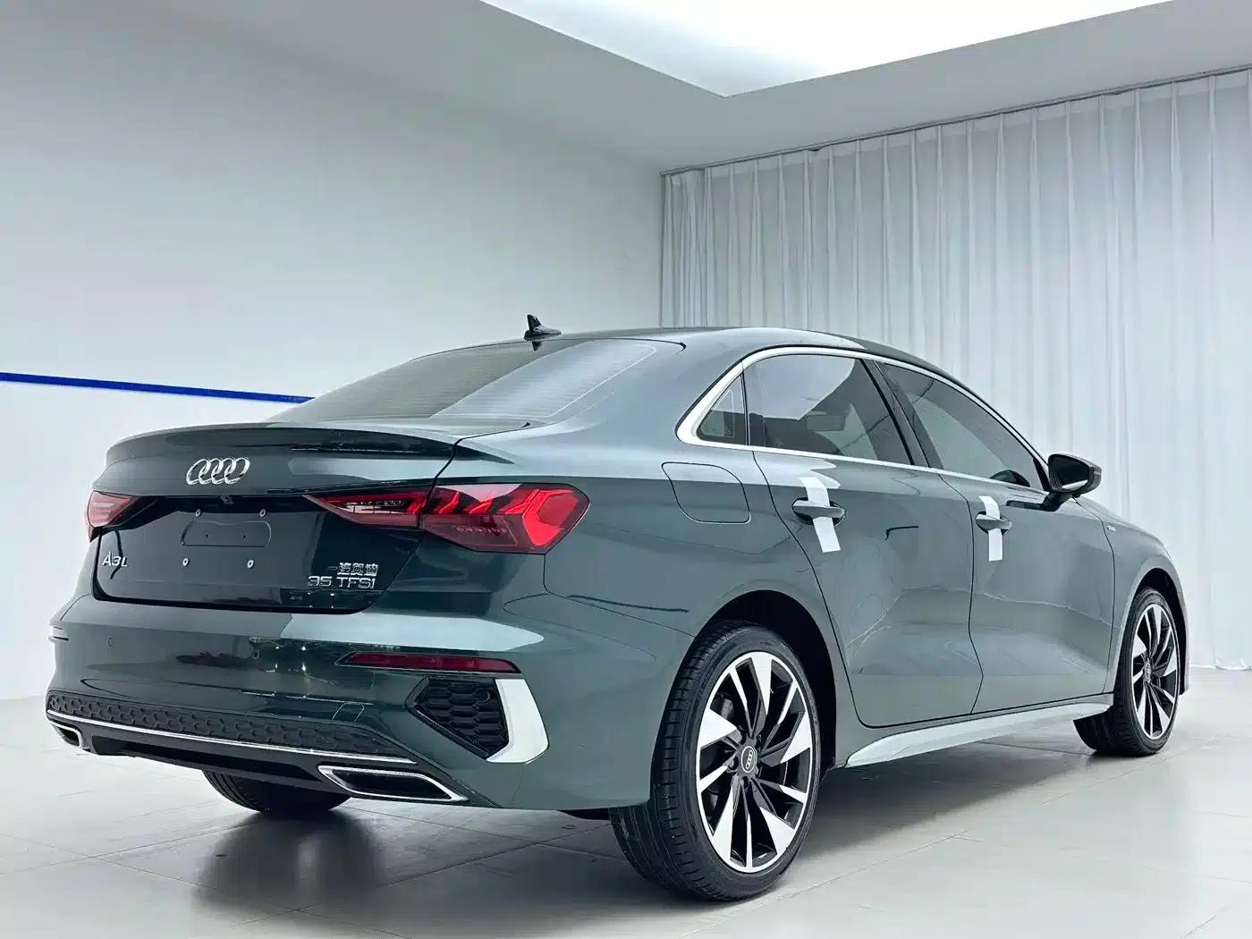 Audi A3 2023 Facelift A3L Limousine 35 TFSI Sporty Edition — миниатюра 6