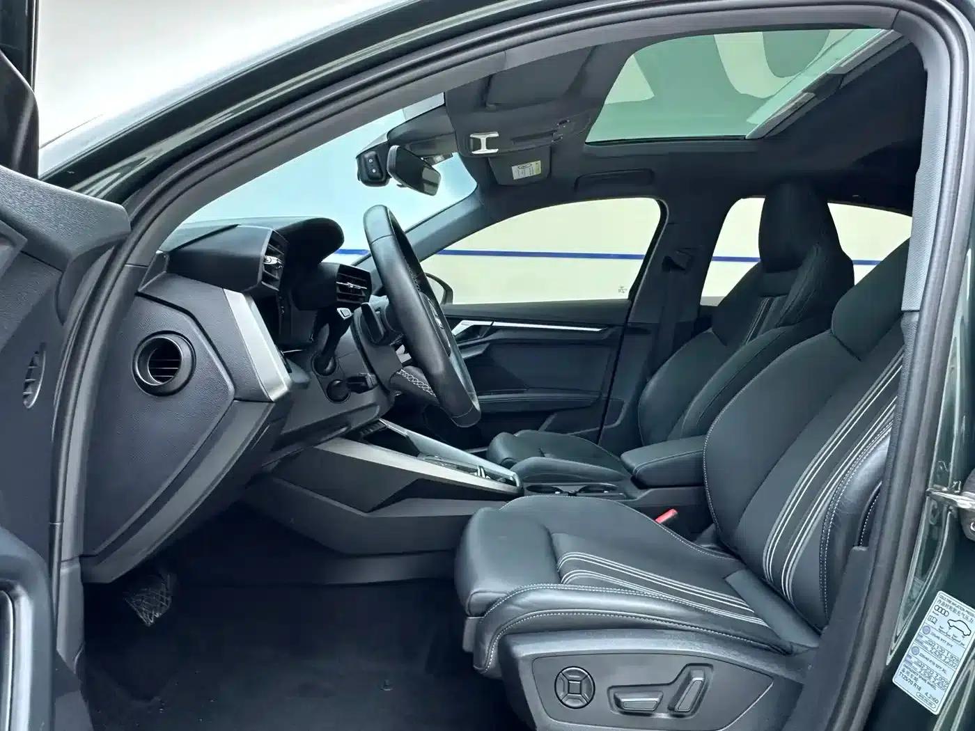 Audi A3 2023 Facelift A3L Limousine 35 TFSI Sporty Edition — миниатюра 7
