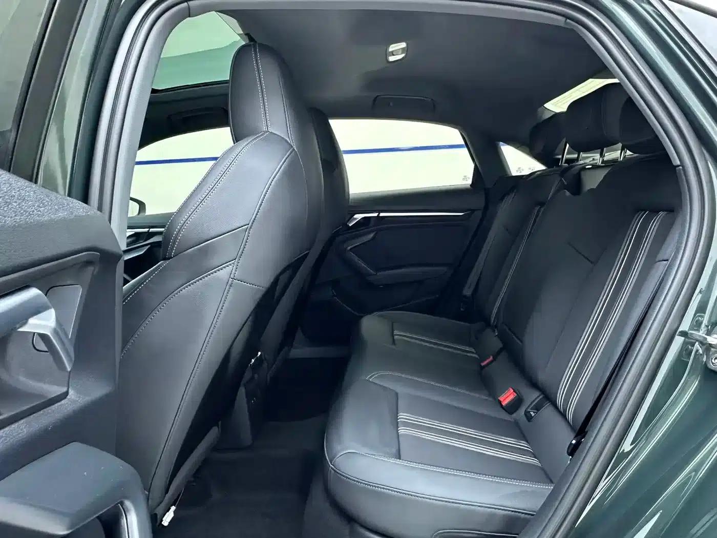 Audi A3 2023 Facelift A3L Limousine 35 TFSI Sporty Edition — миниатюра 9