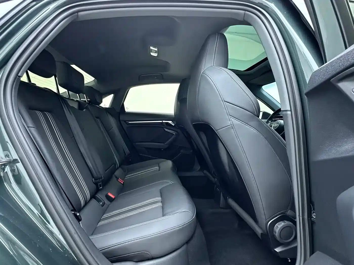 Audi A3 2023 Facelift A3L Limousine 35 TFSI Sporty Edition — миниатюра 10