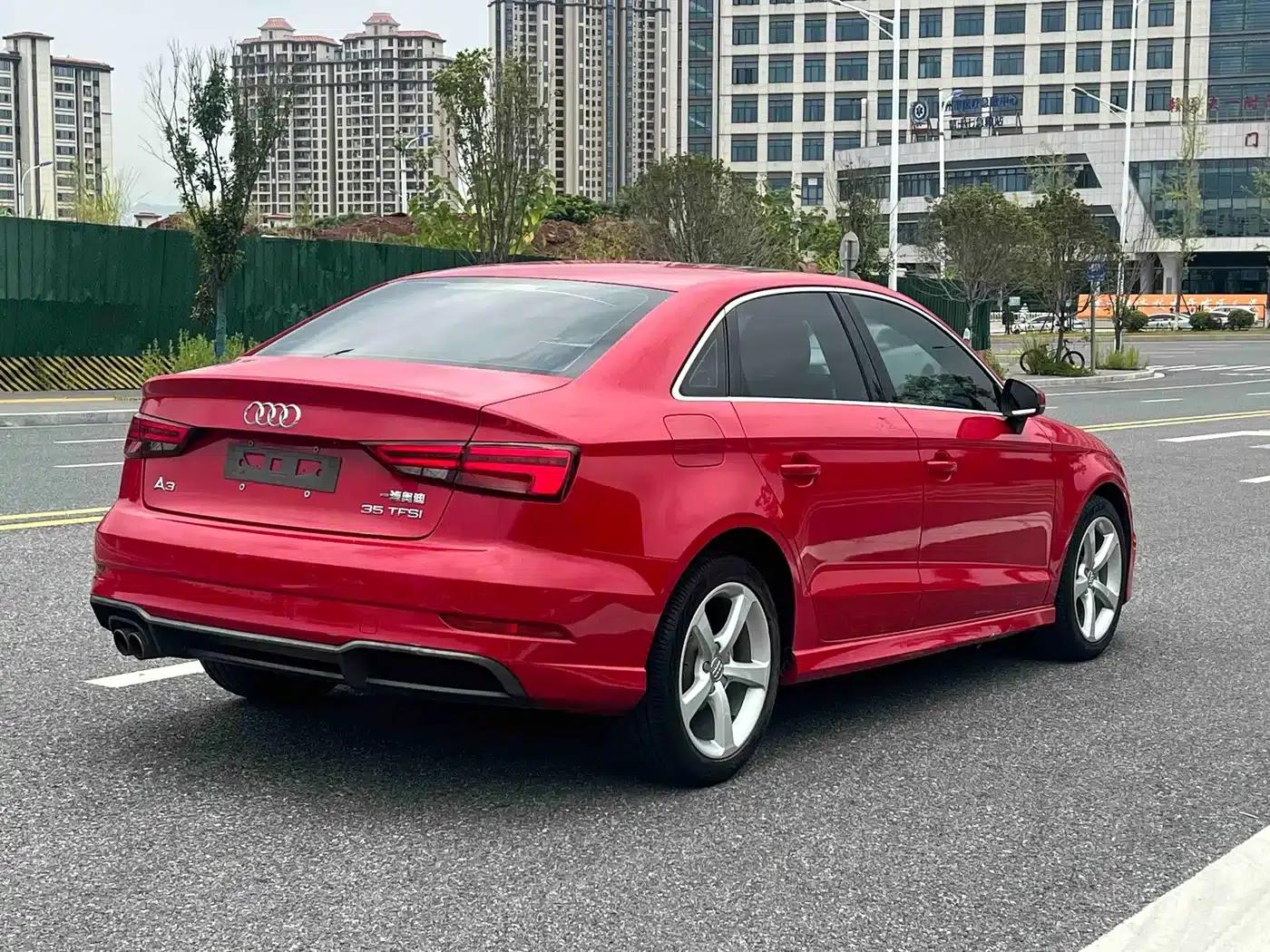 Audi A3 2017 Limousine 35 TFSI Fashion Edition — миниатюра 4