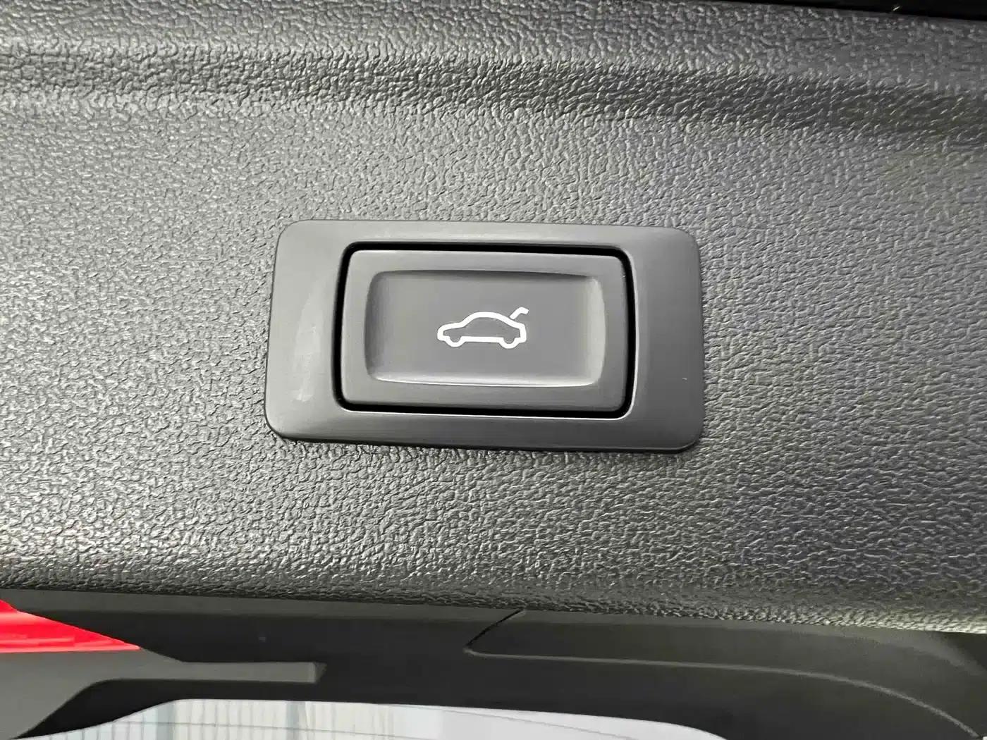 Audi A3 2023 Facelift A3L Limousine 35 TFSI Sporty Edition — миниатюра 20
