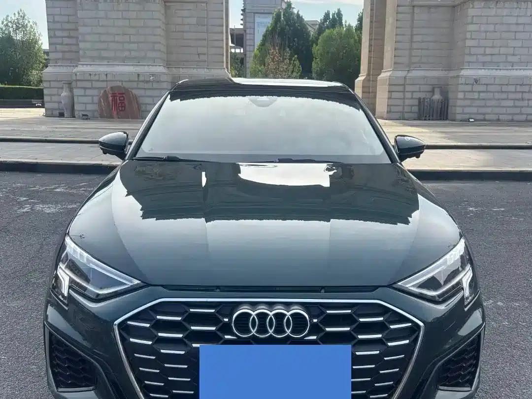 2022 Audi A3 A3L Limousine 35 TFSI Fashion Sport — миниатюра 1