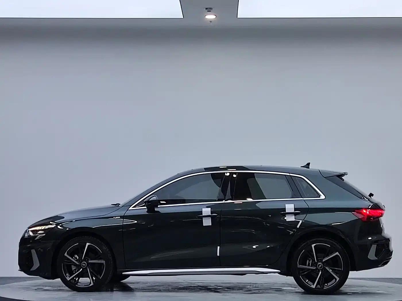 Audi A3 2023 Sportback 35 TFSI Fashion Sport — миниатюра 5