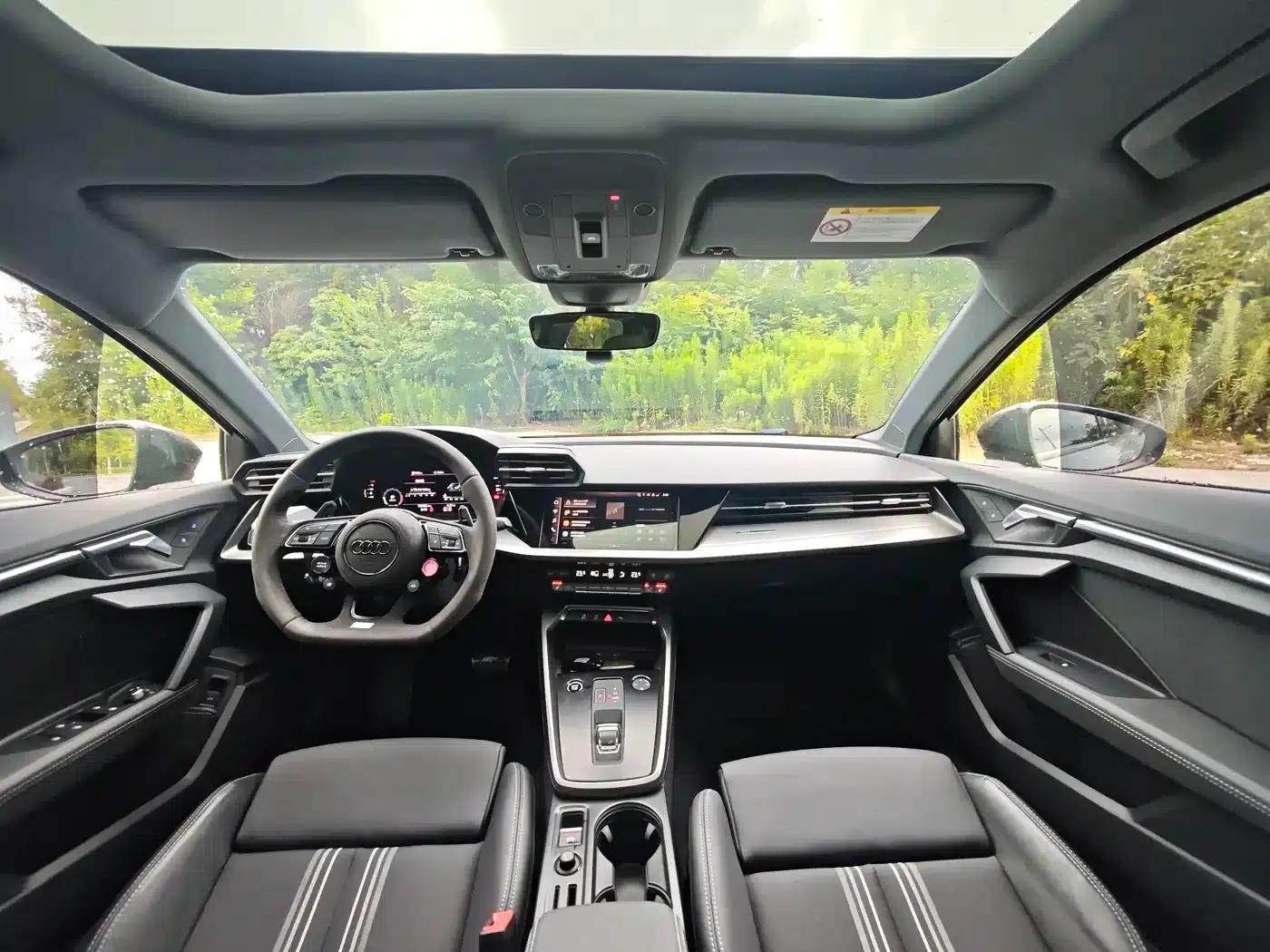 Audi A3 2023 Facelift Sportback 35 TFSI Fashion Sporty Model — миниатюра 7