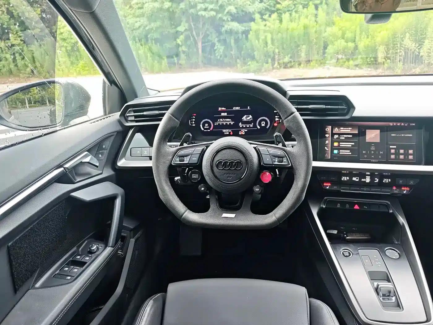 Audi A3 2023 Facelift Sportback 35 TFSI Fashion Sporty Model — миниатюра 10