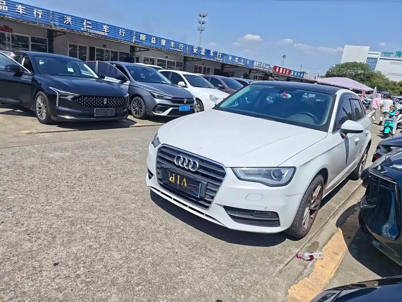 Audi A3 2014 Sportback 35 TFSI Automatic Comfort — миниатюра 1