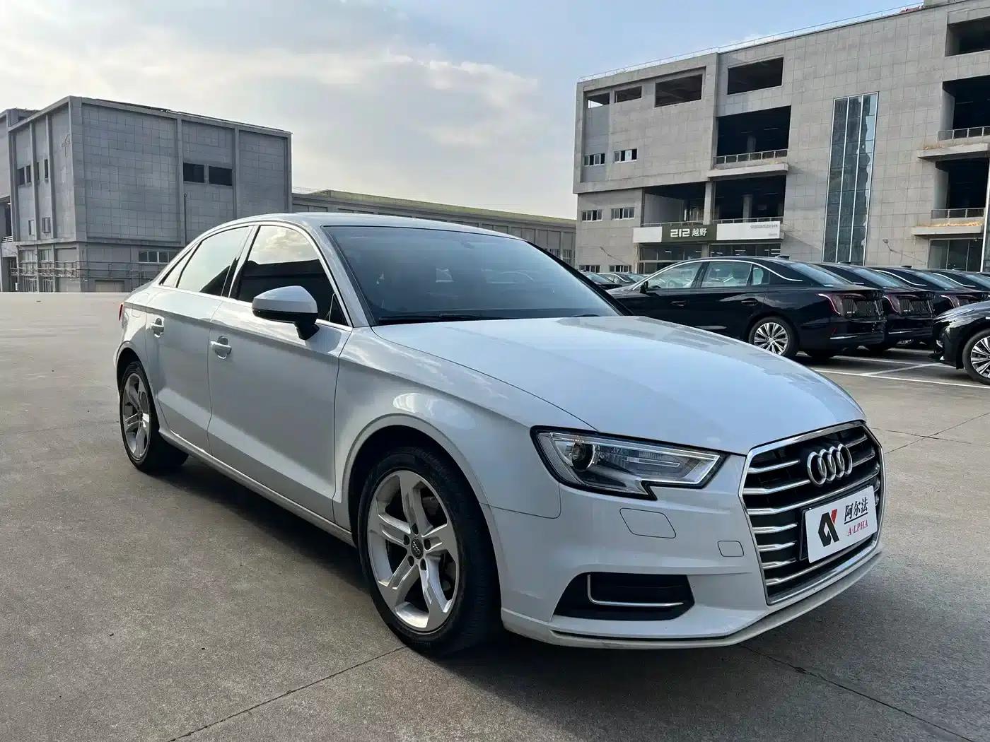Audi A3 2019 Limousine 35 TFSI Progressive (China V Emission Standard) — миниатюра 3