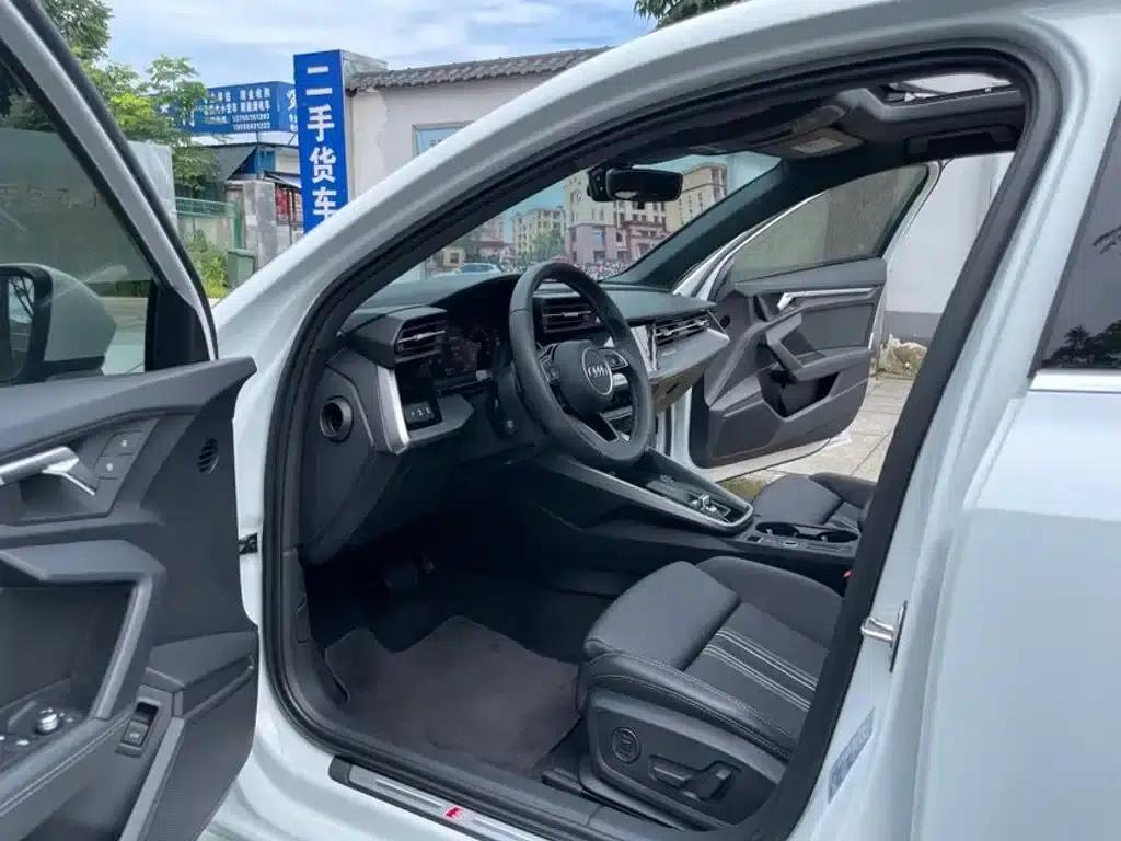 Audi A3 2023 Facelift Sportback 35 TFSI Fashion Sporty Model — миниатюра 9