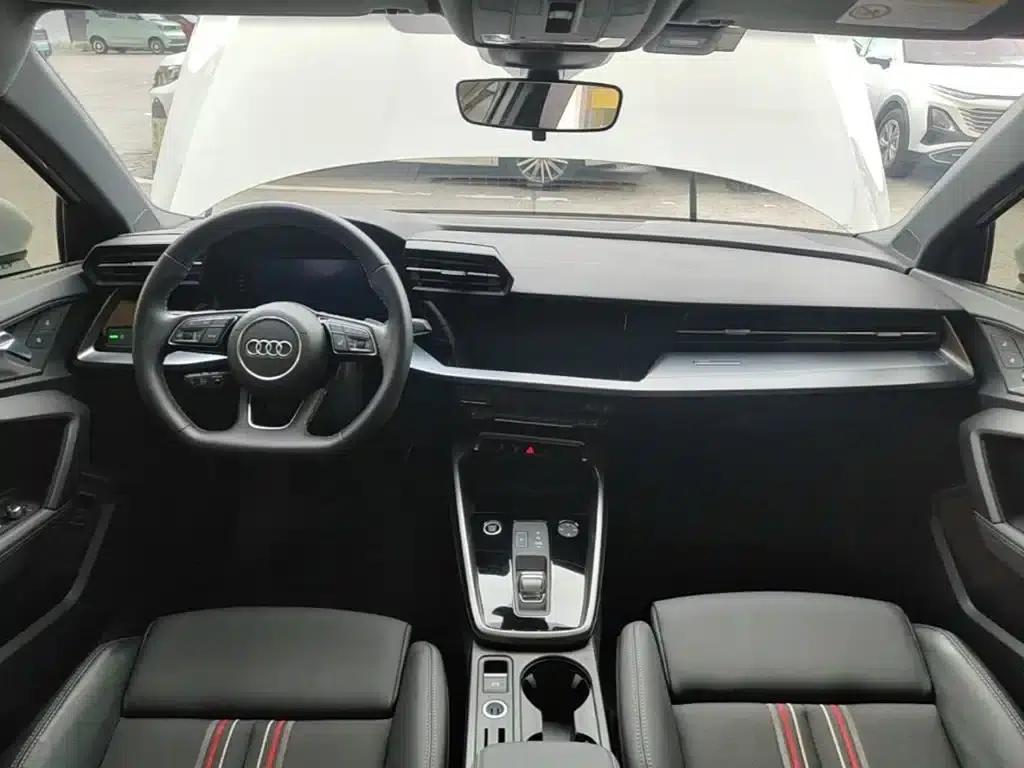 Audi A3 2022 Sportback 35 TFSI Fashion Sport — миниатюра 10