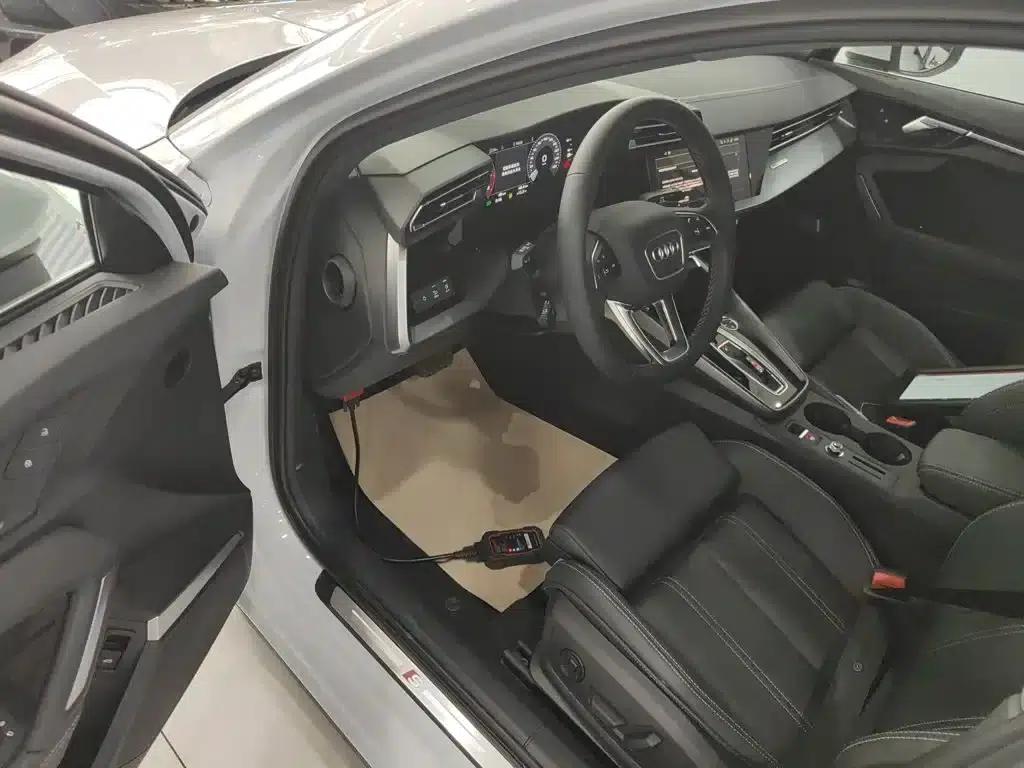 Audi A3 2026 Sportback 35TFSI Flying Spur Enjoyment Edition — миниатюра 12
