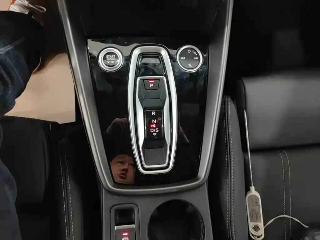 Audi A3 2026 Sportback 35TFSI Flying Spur Enjoyment Edition — миниатюра 10