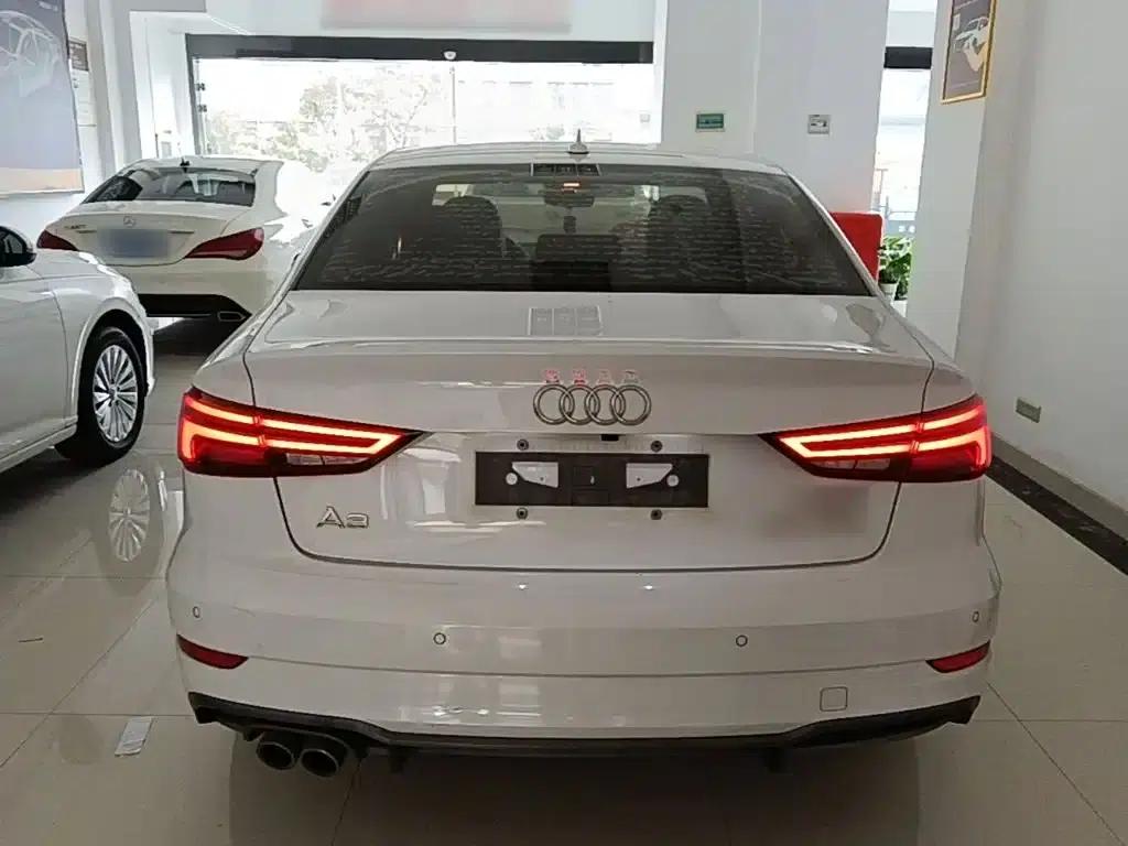 Audi A3 2018 30th Anniversary Edition Limousine 35 TFSI Fashion Model — миниатюра 6