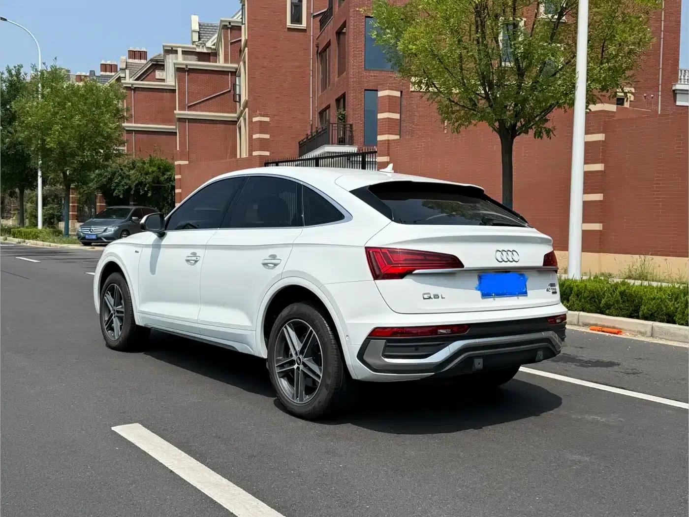 Audi Q5L Sportback 2022 40 TFSI Fashion Edition — миниатюра 9