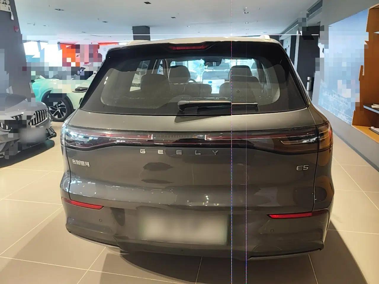 Geely Galaxy E5 2026 Model 610km Exploration+ Edition — миниатюра 5