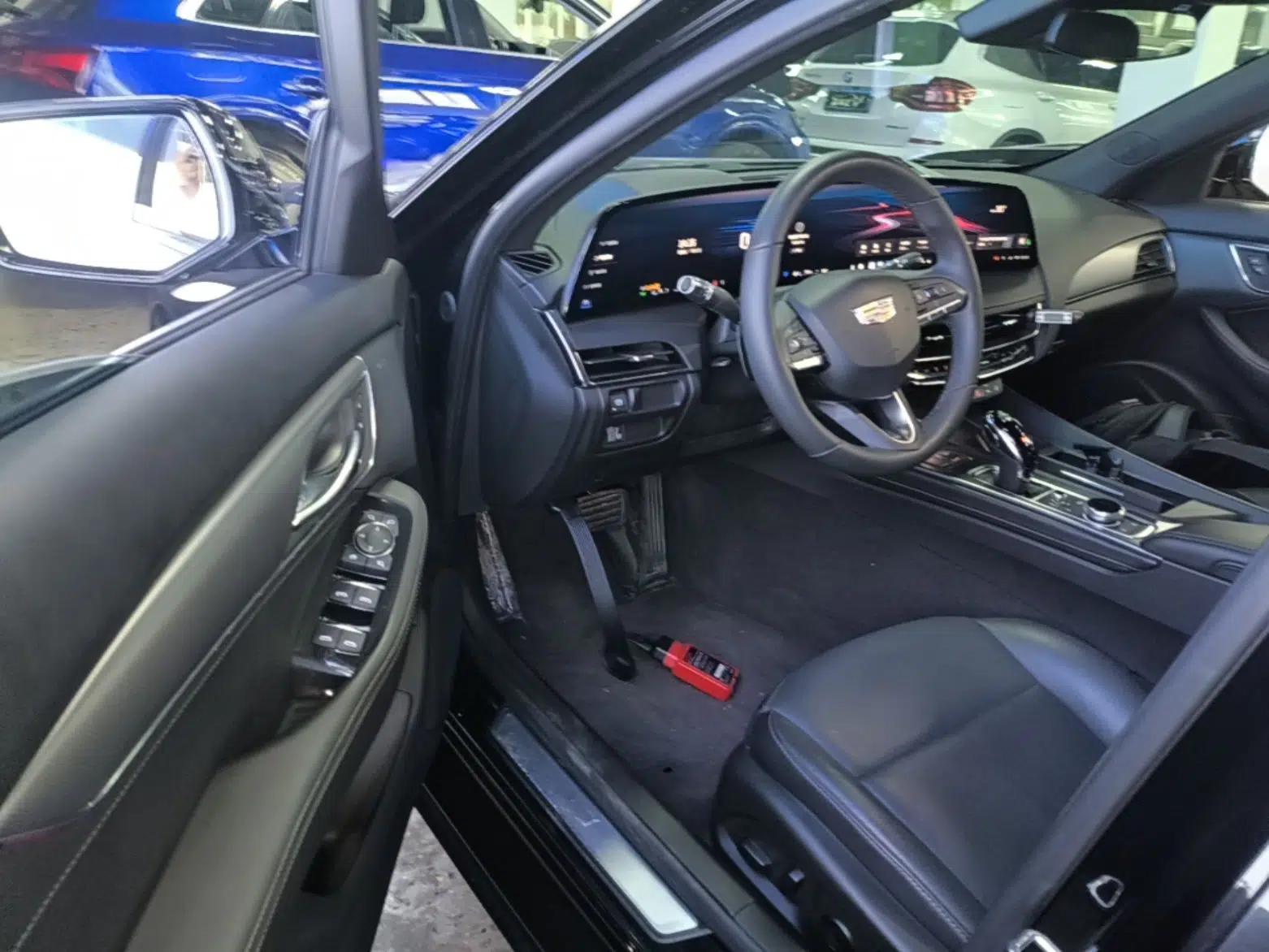 Cadillac CT5 2024 28T Luxury Pro Trim — миниатюра 18