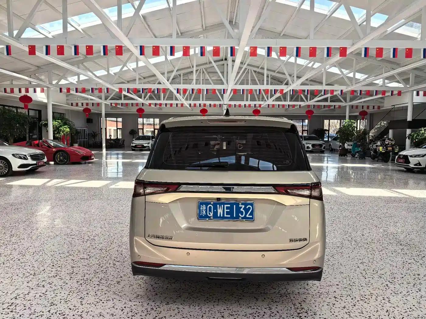 Wuling Jiachen 2022 1.5T CVT Premium Flagship Edition — миниатюра 4