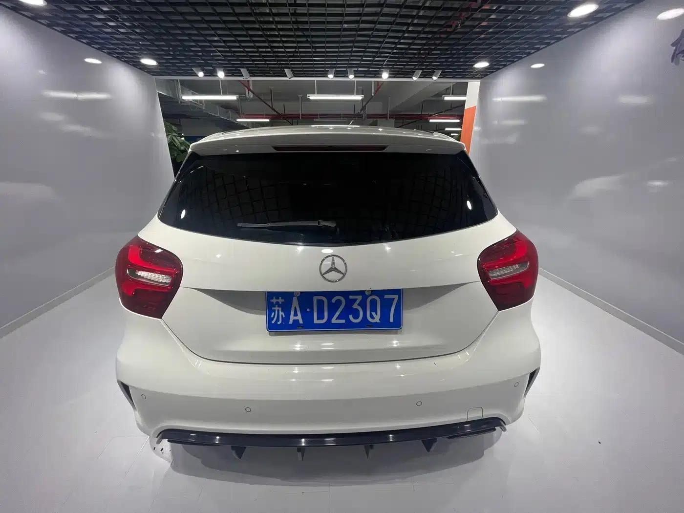 Imported 2017 Mercedes-Benz A-Class AMG A 45 4MATIC — миниатюра 8