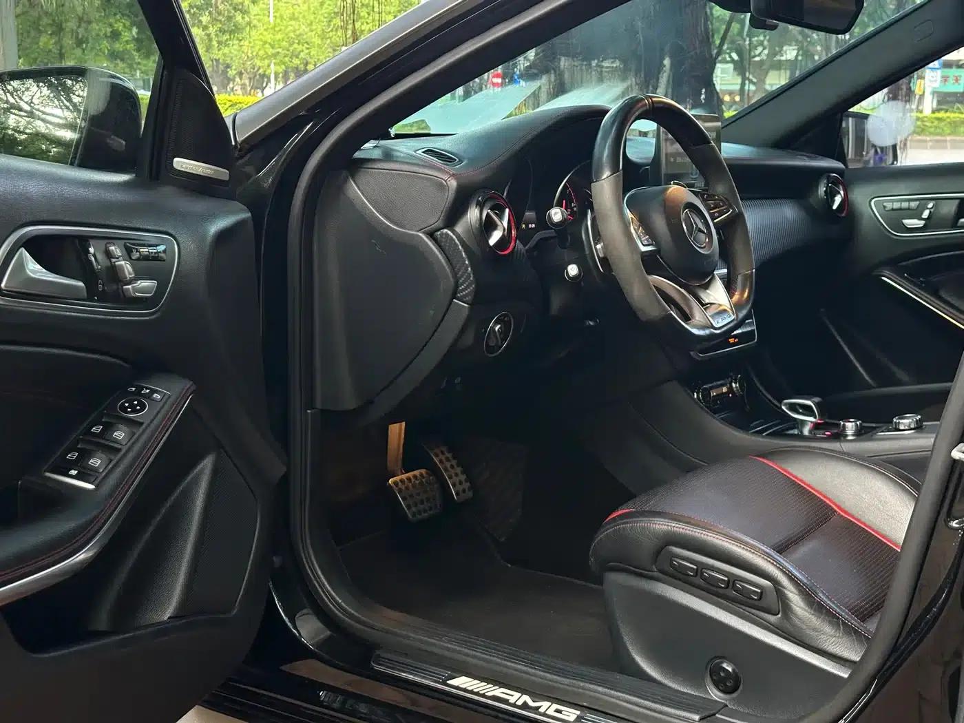 Imported 2016 Mercedes-Benz A-Class AMG A 45 4MATIC — миниатюра 6