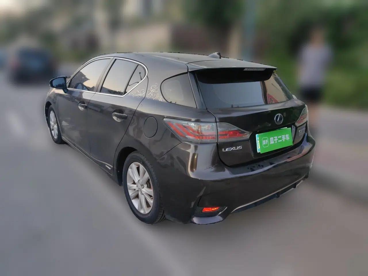 Lexus CT 2015 CT200h Chocolate Edition — миниатюра 4