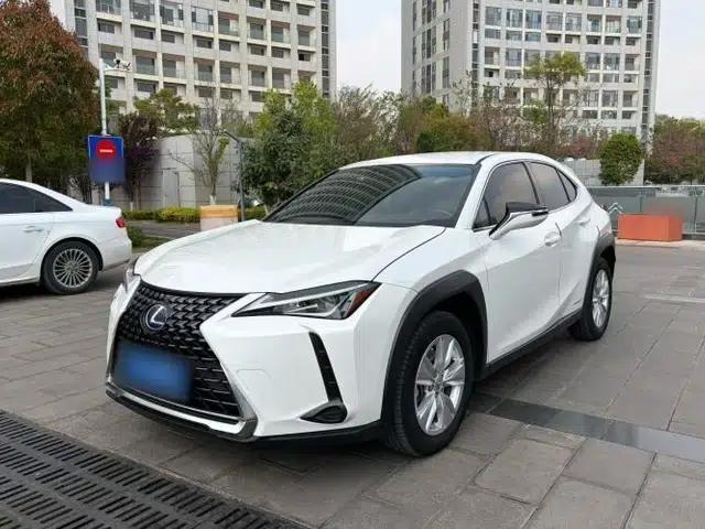 Lexus UX 2020 260h Explore-Cool Edition