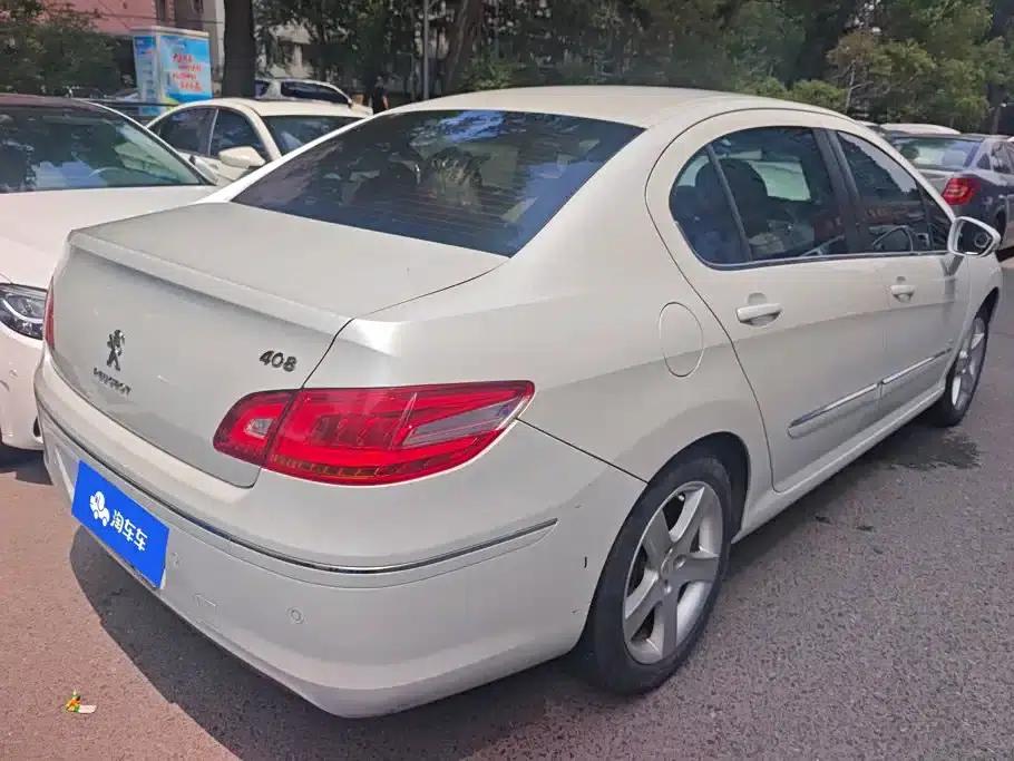 Peugeot 408 2013 2.0L Automatic Comfort Edition — миниатюра 3