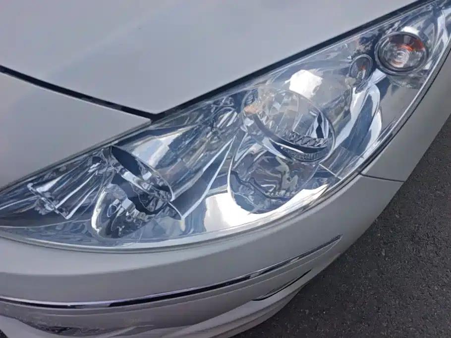Peugeot 408 2013 2.0L Automatic Comfort Edition — миниатюра 5