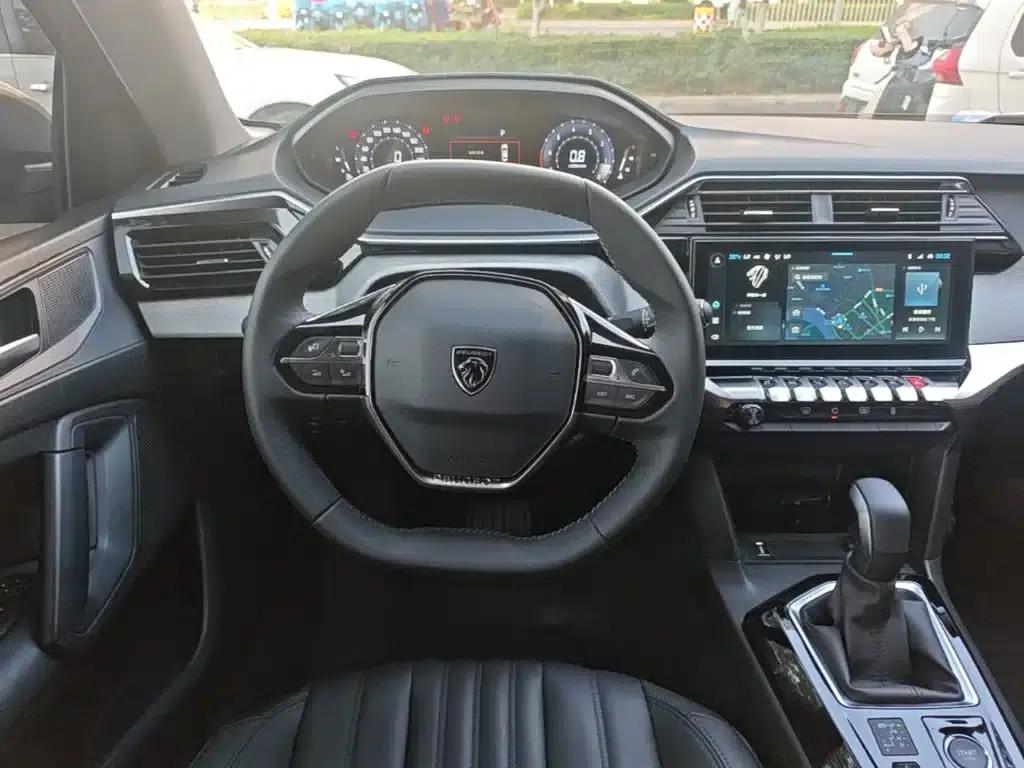 Peugeot 408 2024 360THP Romanée Edition — миниатюра 11