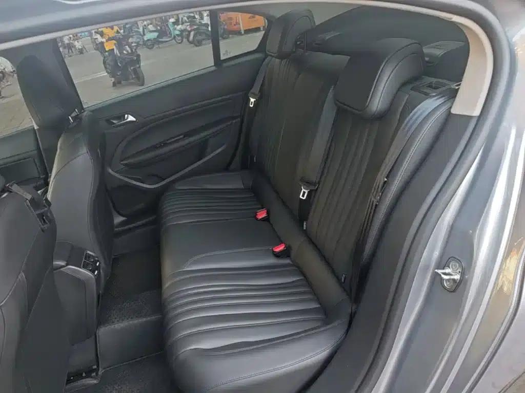 Peugeot 408 2024 360THP Romanée Edition — миниатюра 17
