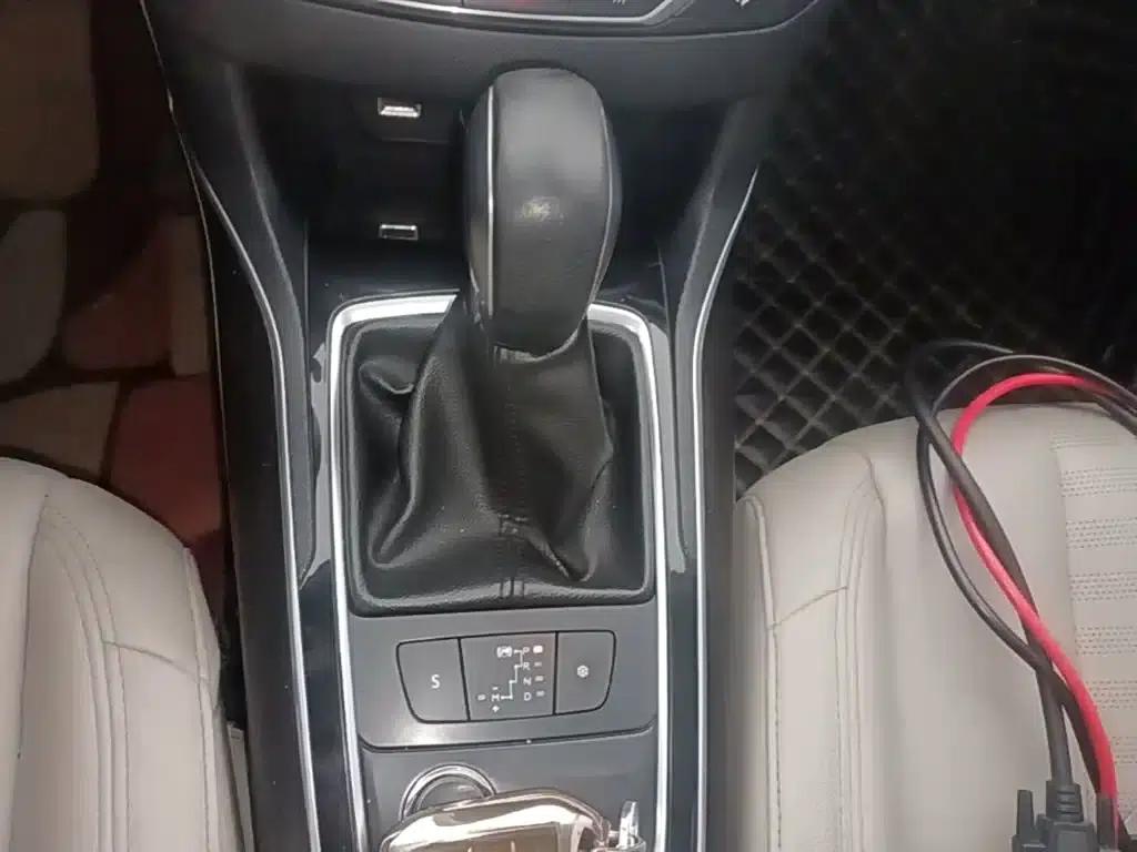 Peugeot 408 2014 1.6T Automatic Premium Edition — миниатюра 14