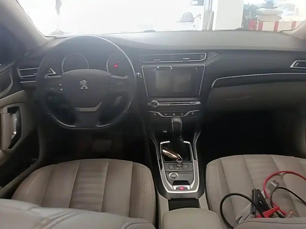 Peugeot 408 2014 1.6T Automatic Premium Edition — миниатюра 10