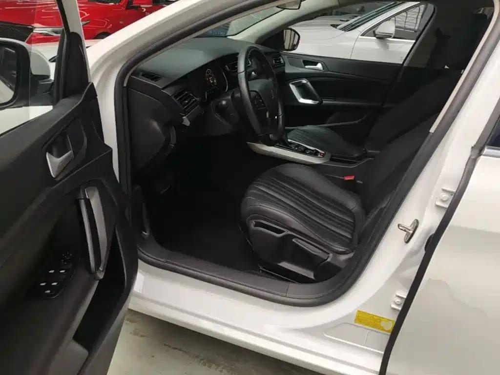 Peugeot 408 2020 360THP 10th Anniversary Edition — миниатюра 16