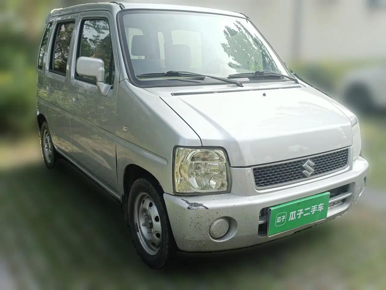 Suzuki Wagon R 2015 1.0L Manual Utility Model — миниатюра 3