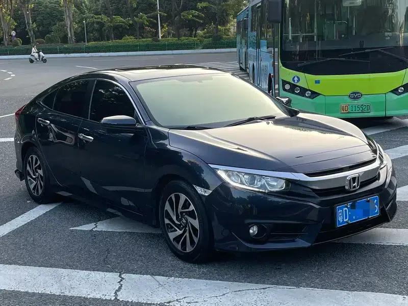 2016 Civic 220TURBO CVT Luxury Edition — миниатюра 3