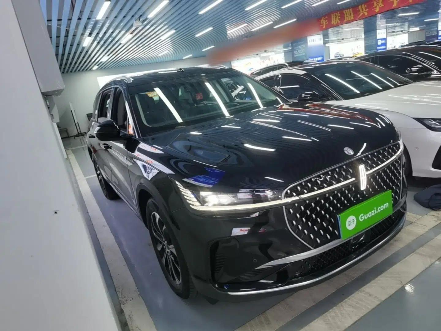 Lincoln Nautilus 2023 2.0T All-Wheel-Drive Luxury Edition — миниатюра 3